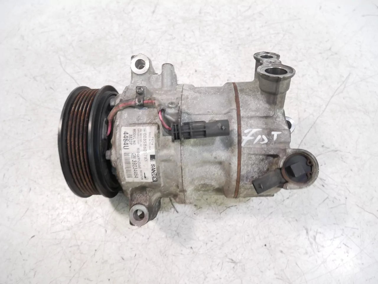 Compresor de aire acondicionado Opel 1,6 CDTI B16DTU LWV 39034464