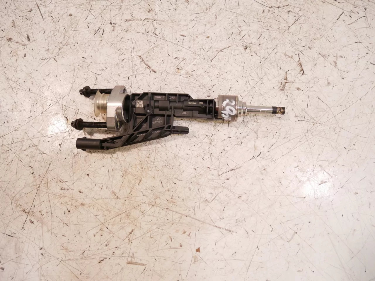 Inyector Boquilla de inyección BMW 1,5 sDrive 18i B38A15A B38 8656548