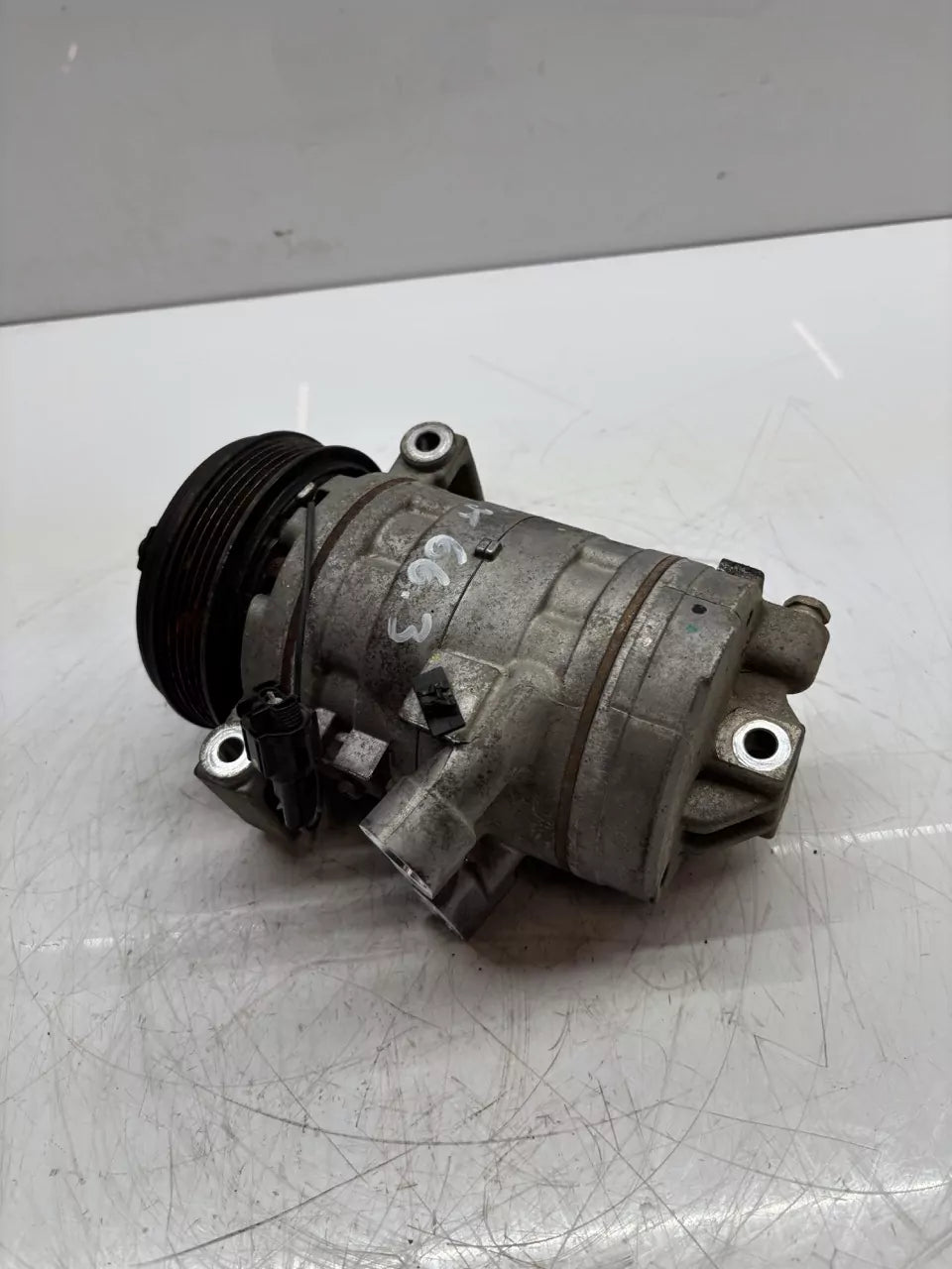 Compresor de aire acondicionado Nissan 2,3 dCi YS23DDT YS23 M9T270 M9T 926001JA1A