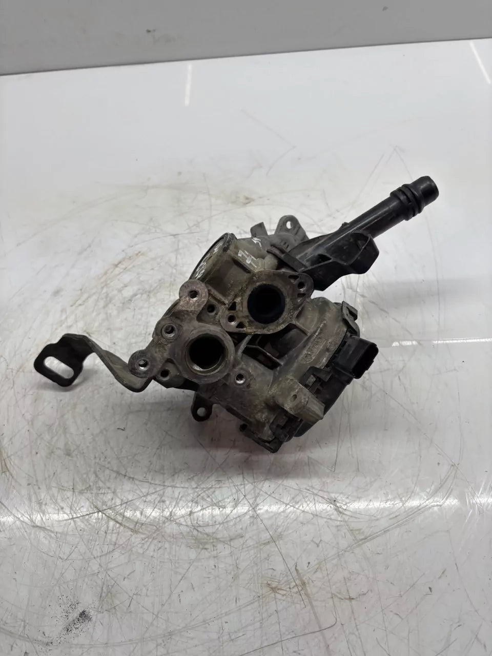 Válvula EGR Citroen Peugeot Toyota 1,6 BlueHDi BHX DV6FCU 3WZ-HV BH01 9807369980