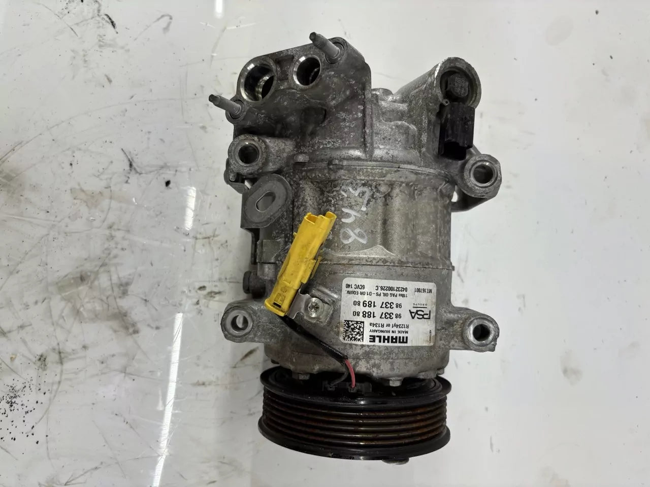 Compresor de aire acondicionado Peugeot 1,5 BlueHDi DV5RC YHZ YH01 9833718880