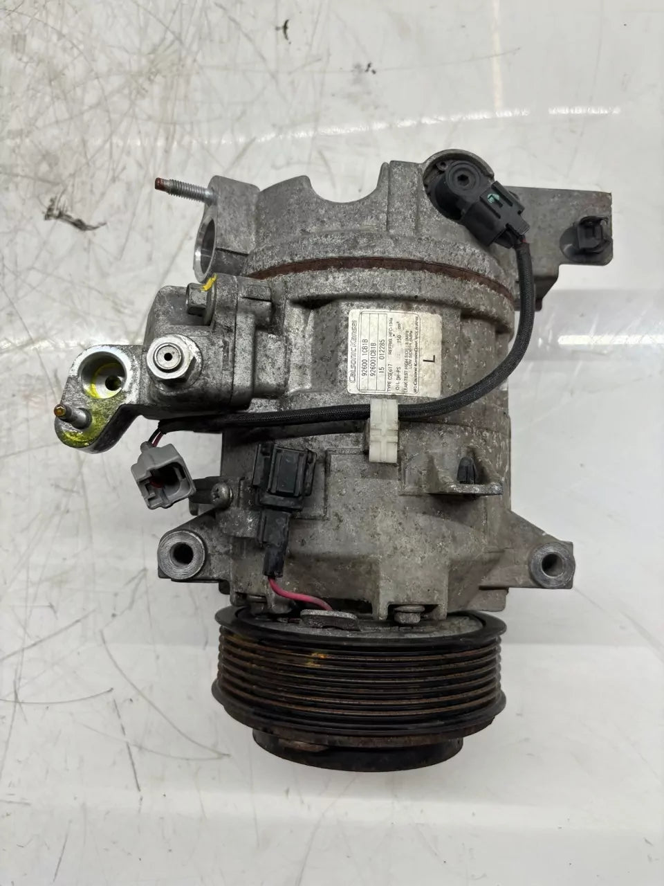 Compresor de aire acondicionado Nissan 3,7 V6 gasolina VQ37VHR VQ37 92600-1CB1B