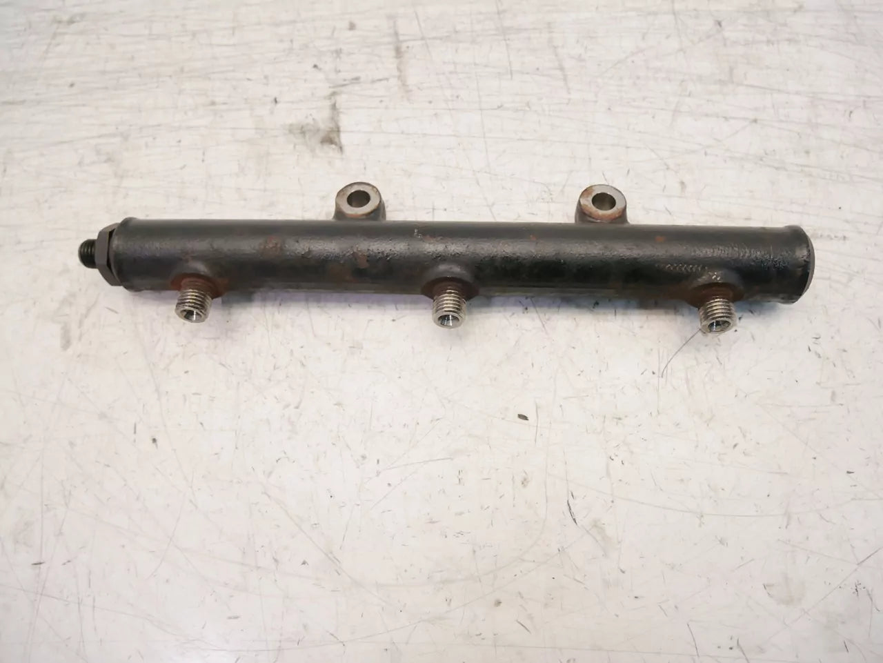 Rampa inyectora Land Rover 2,7 V6 4x4 276DT AJD 4R8Q-9D280-BC