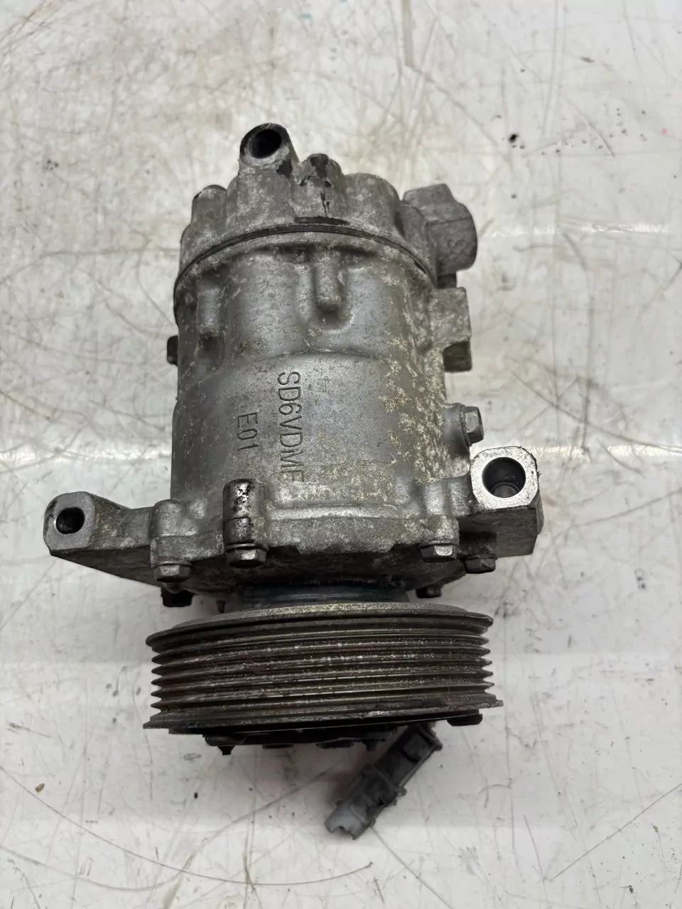Compresor de aire acondicionado Mercedes-Benz 1,5 CDI OM608.915 608.915 OM608 K9K872 A4158307800