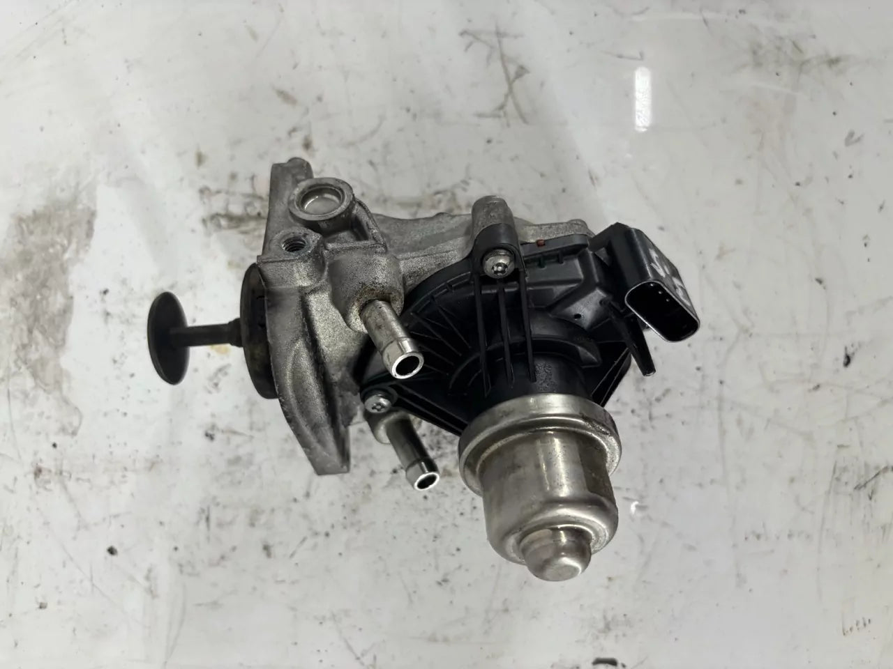 Válvula EGR BMW 2,0 d 420d B47D20A B47 8513132