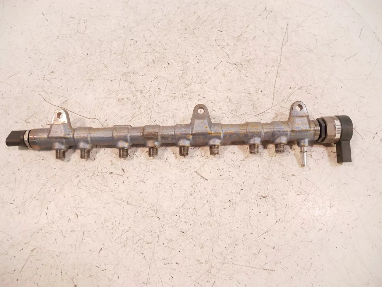 Rampa inyectora BMW 3,0 30 d B57D30A B57D30O0 B57 8571569