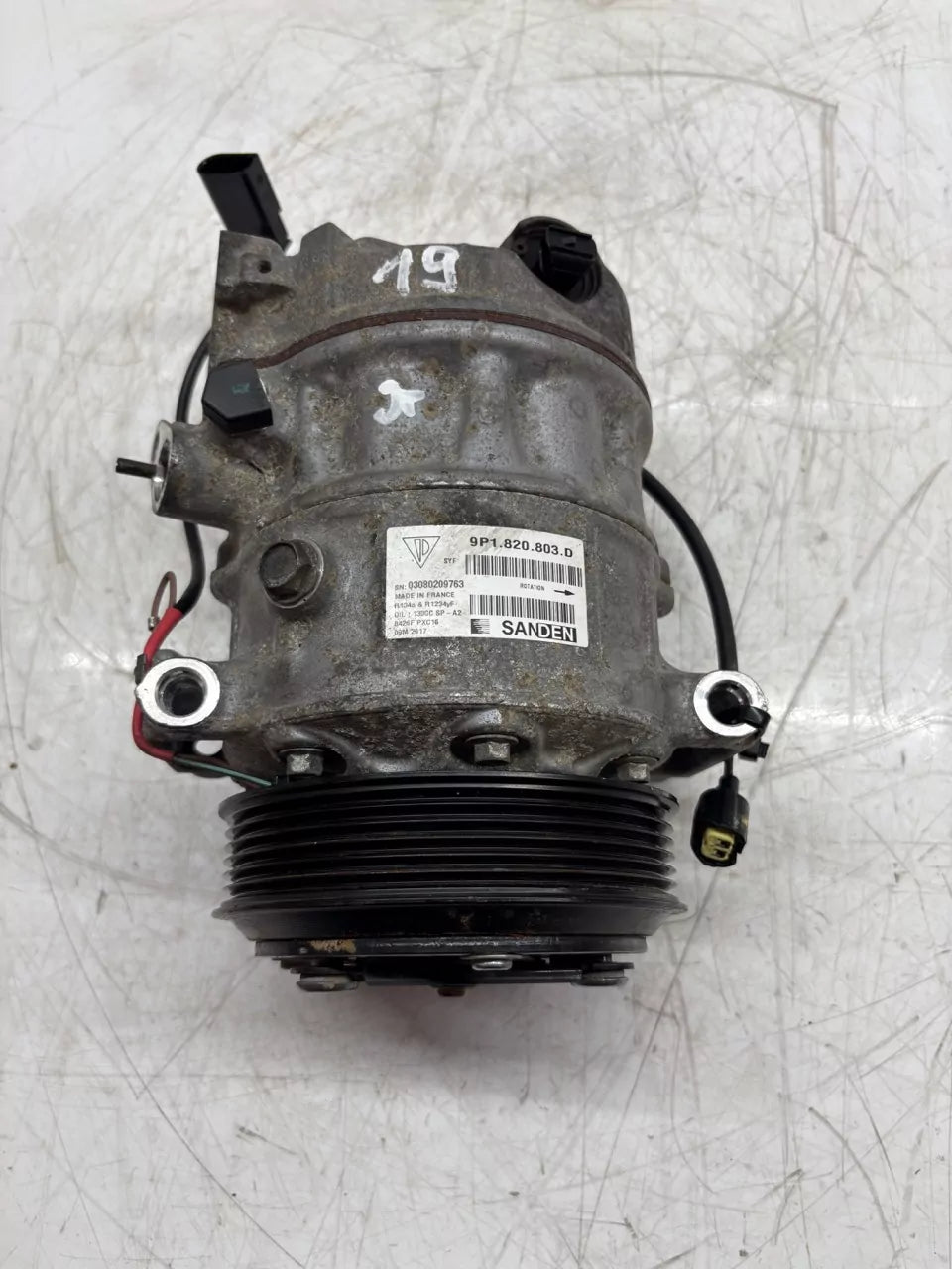 Compresor de aire acondicionado Porsche 2,0 T MDD.PB MDD MDDPB 9P1820803D