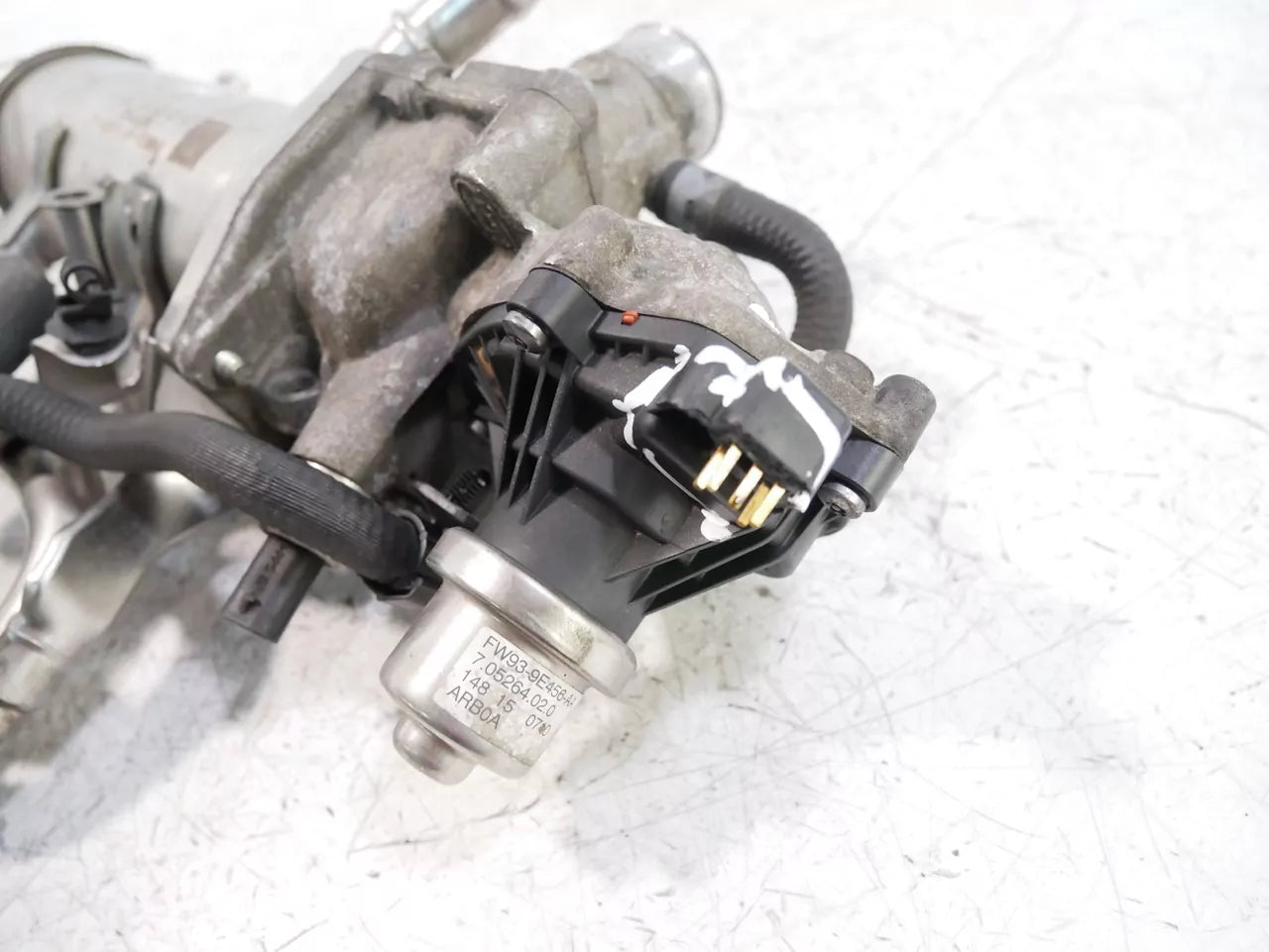 Refrigerador de gases escape Land Rover 3,0 d SDV6 306DTA 306DT TDV6 FW93-9Y493-AD