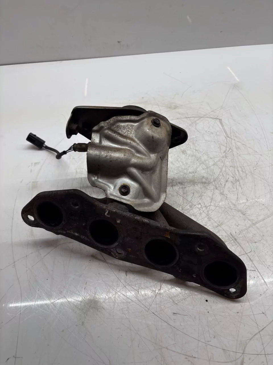 Colector de escape Nissan 1,6 gasolina HR16DE HR16 14002EE00A