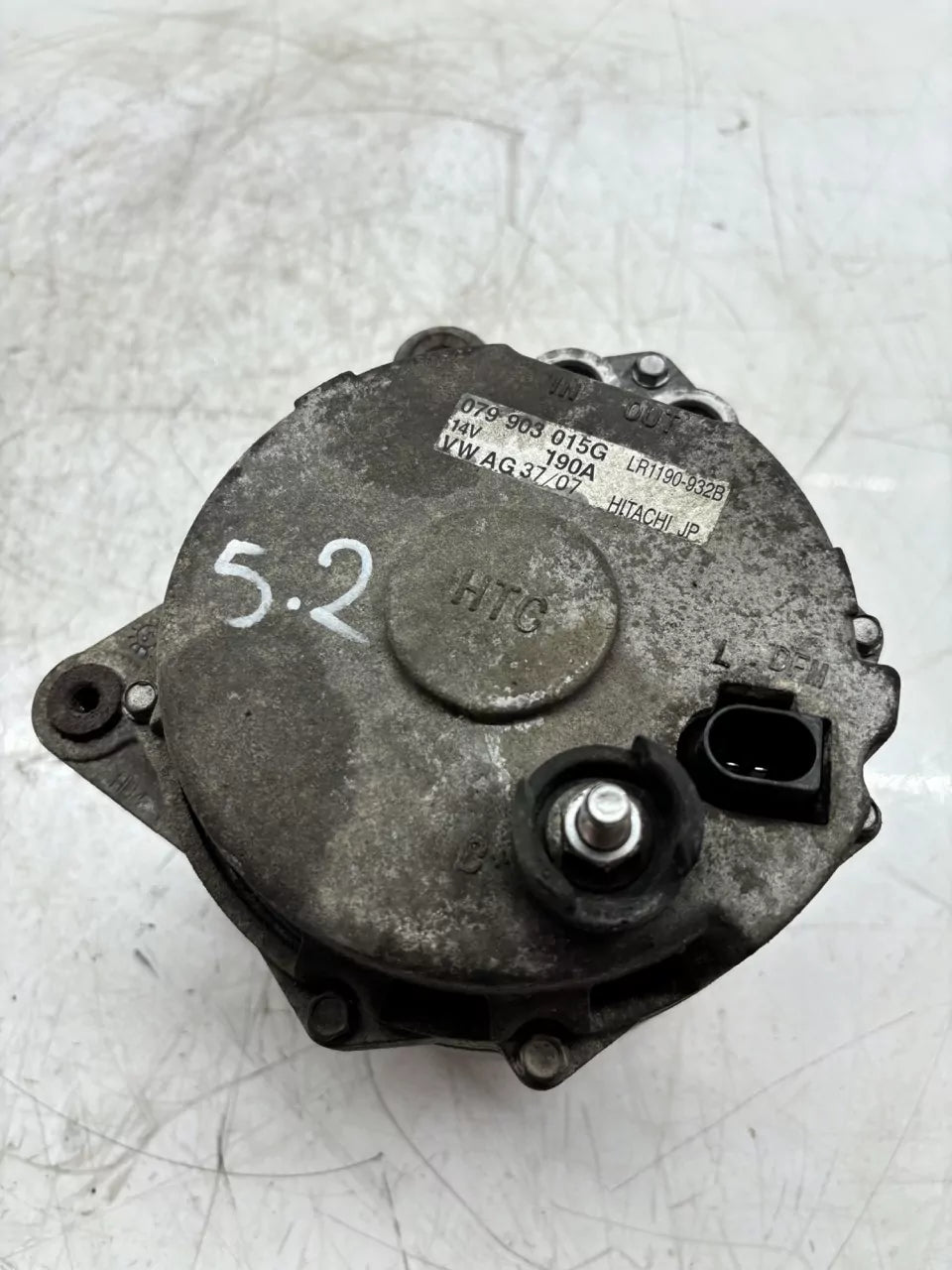 Alternador Audi 4,2 FSI V8 BYH 079903015G
