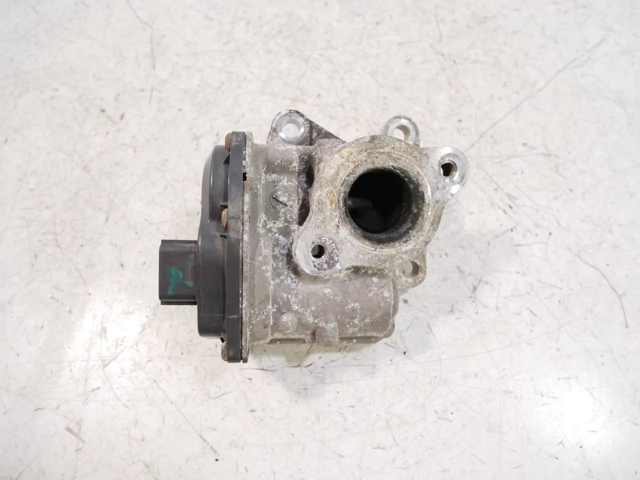 Válvula EGR Nissan Renault 2,3 dCi M9T726 M9T 147103921R