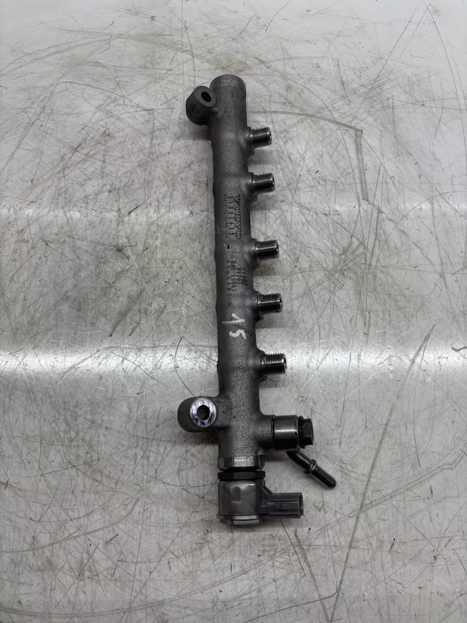 Rampa inyectora Volvo 2,0 Diesel D4204T16 31303612