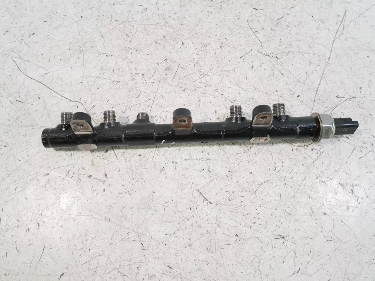 Rampa inyectora Nissan Opel Renault 2,3 CDTI dCi M9T704 M9T 175217543R