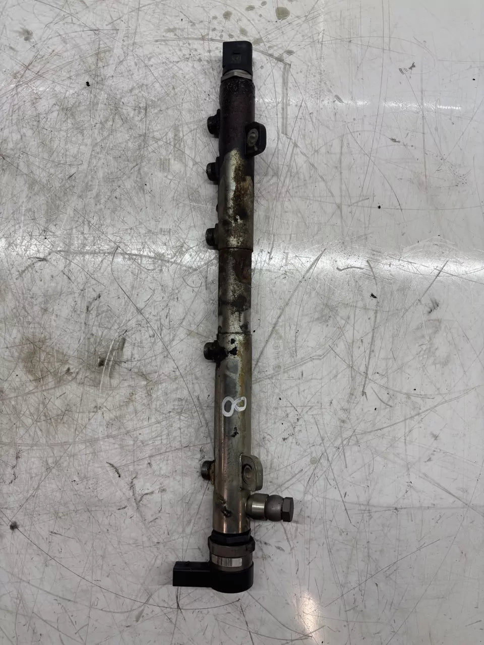 Rampa inyectora Mercedes-Benz 2,1 CDI OM646.985 646.985 OM646 A6460701895