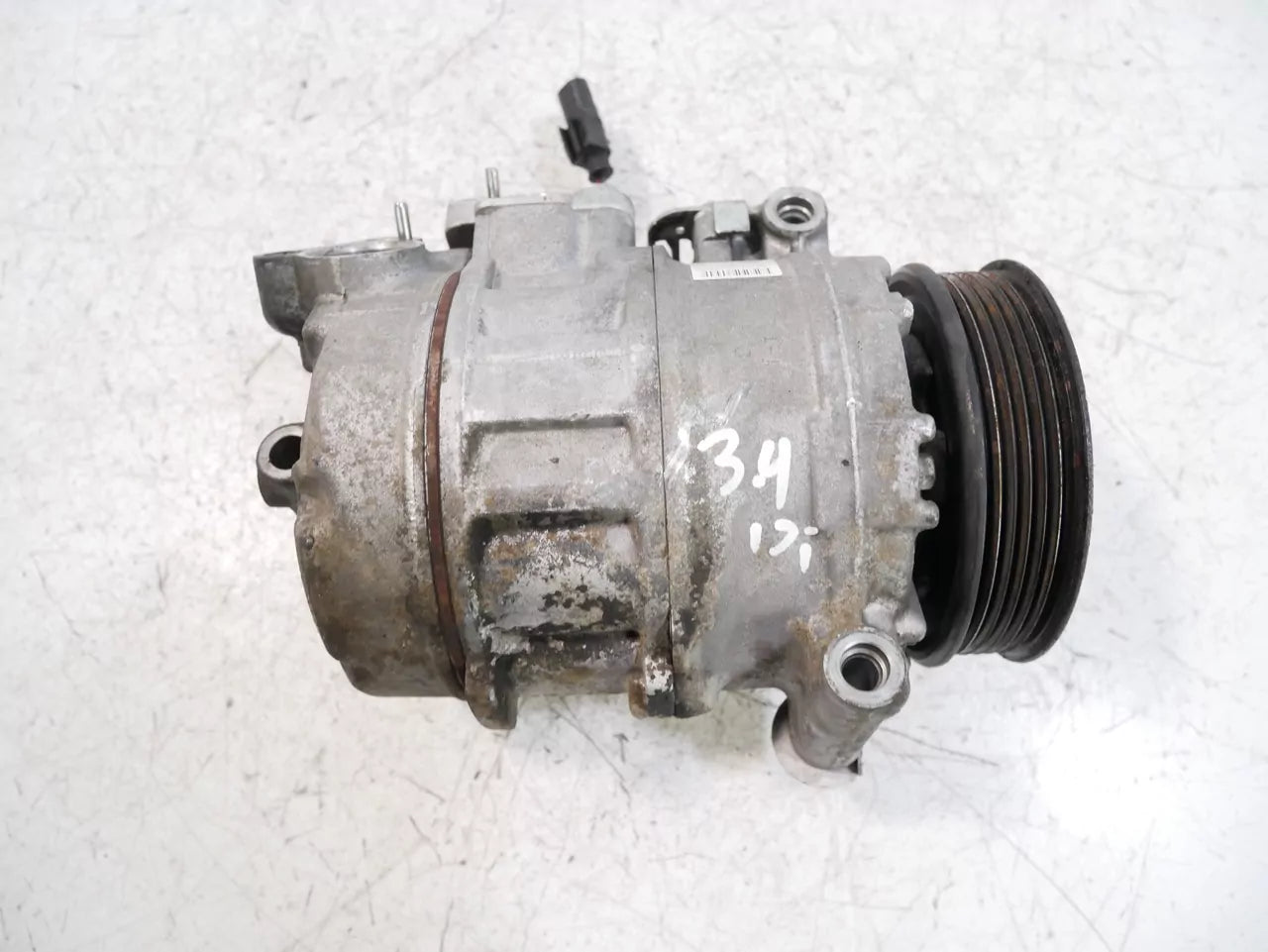 Compresor de aire acondicionado BMW 2,5 325 i N52B25AF N52 6956716