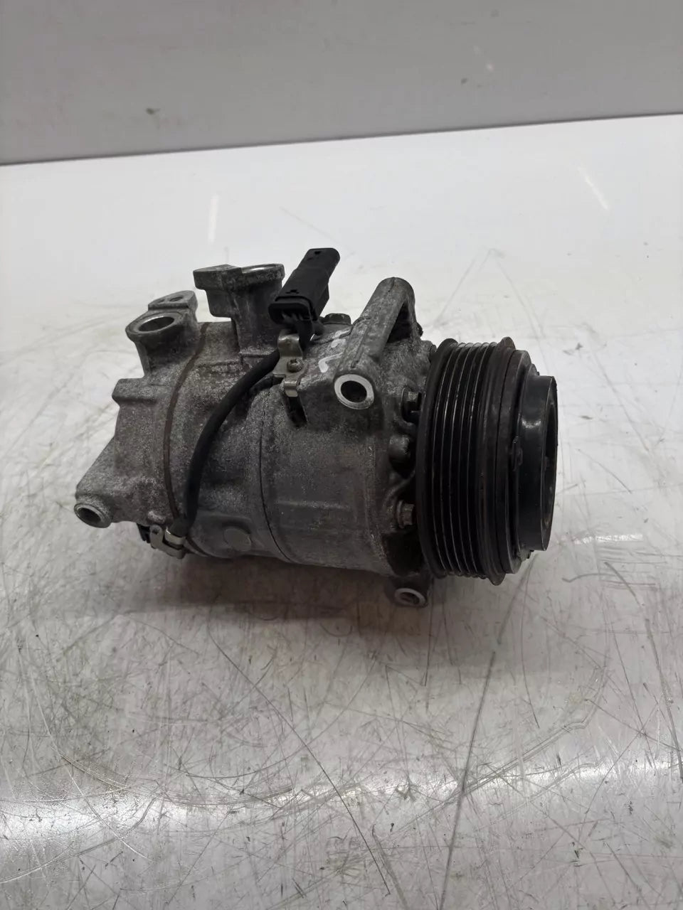 Compresor de aire acondicionado Mercedes-Benz 2,2 BlueTEC OM651.921 651.921 OM651 A0008303902