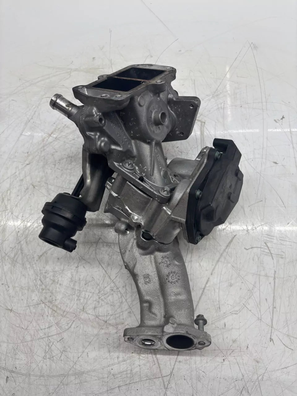 Válvula EGR Mercedes-Benz 2,2 BlueTEC OM651.921 651.921 OM651 A6511402108