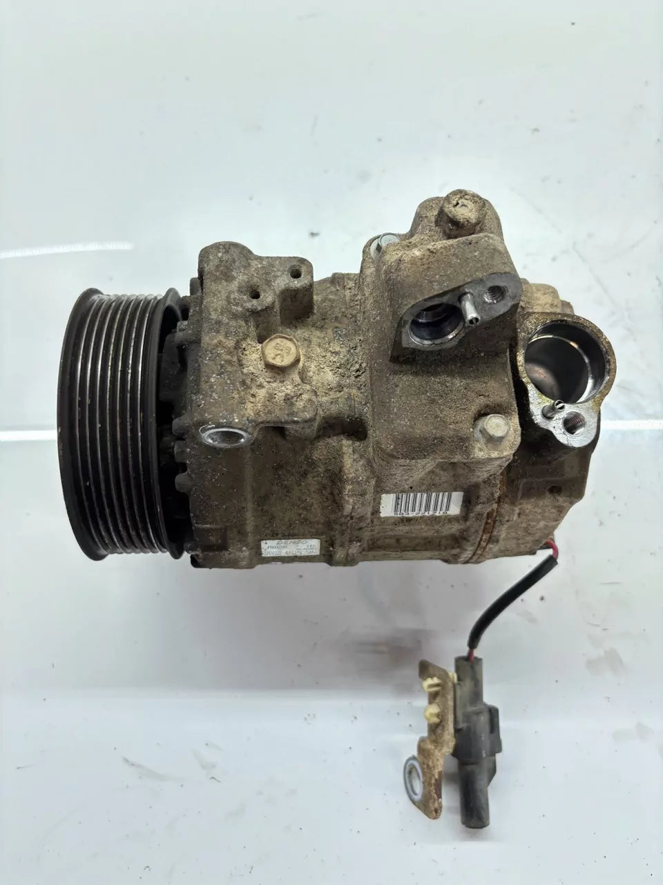 Compresor de aire acondicionado Land Rover 2,7 TD V6 276DT 447180-8383