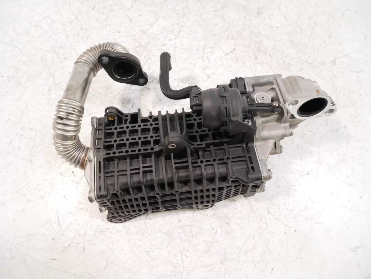 Refrigerador de gases escape Citroen Opel Peugeot 1,5 BlueHDI YHY DV5RD YH01 9813050280