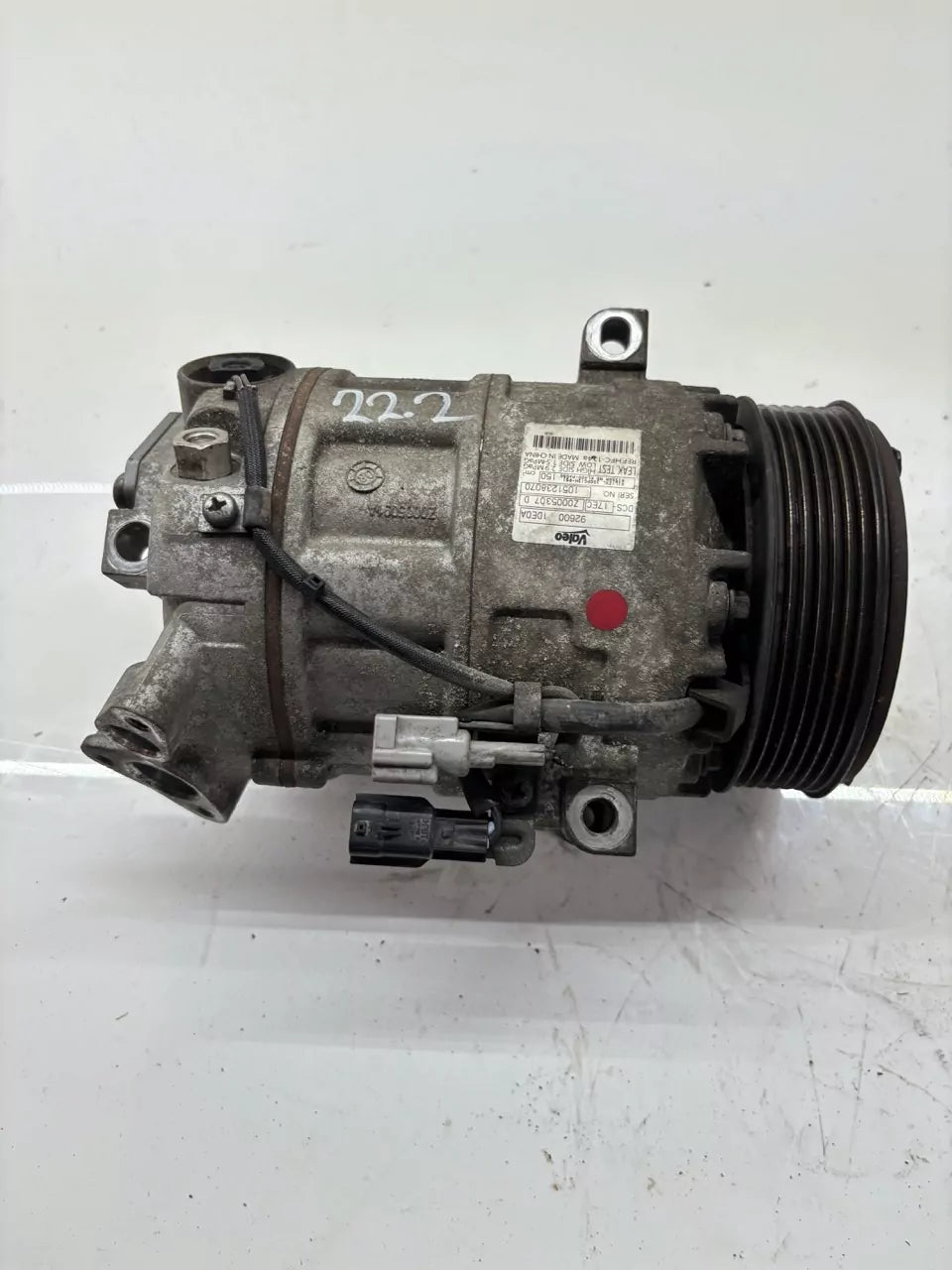 Compresor de aire acondicionado Nissan 2,0 dCi M9R 926001DE0A