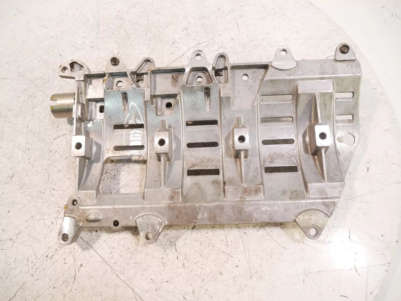 Chapa protectora Jaguar Land Rover 5,0 V8 508PS AJ133 8W93-6C800-BA