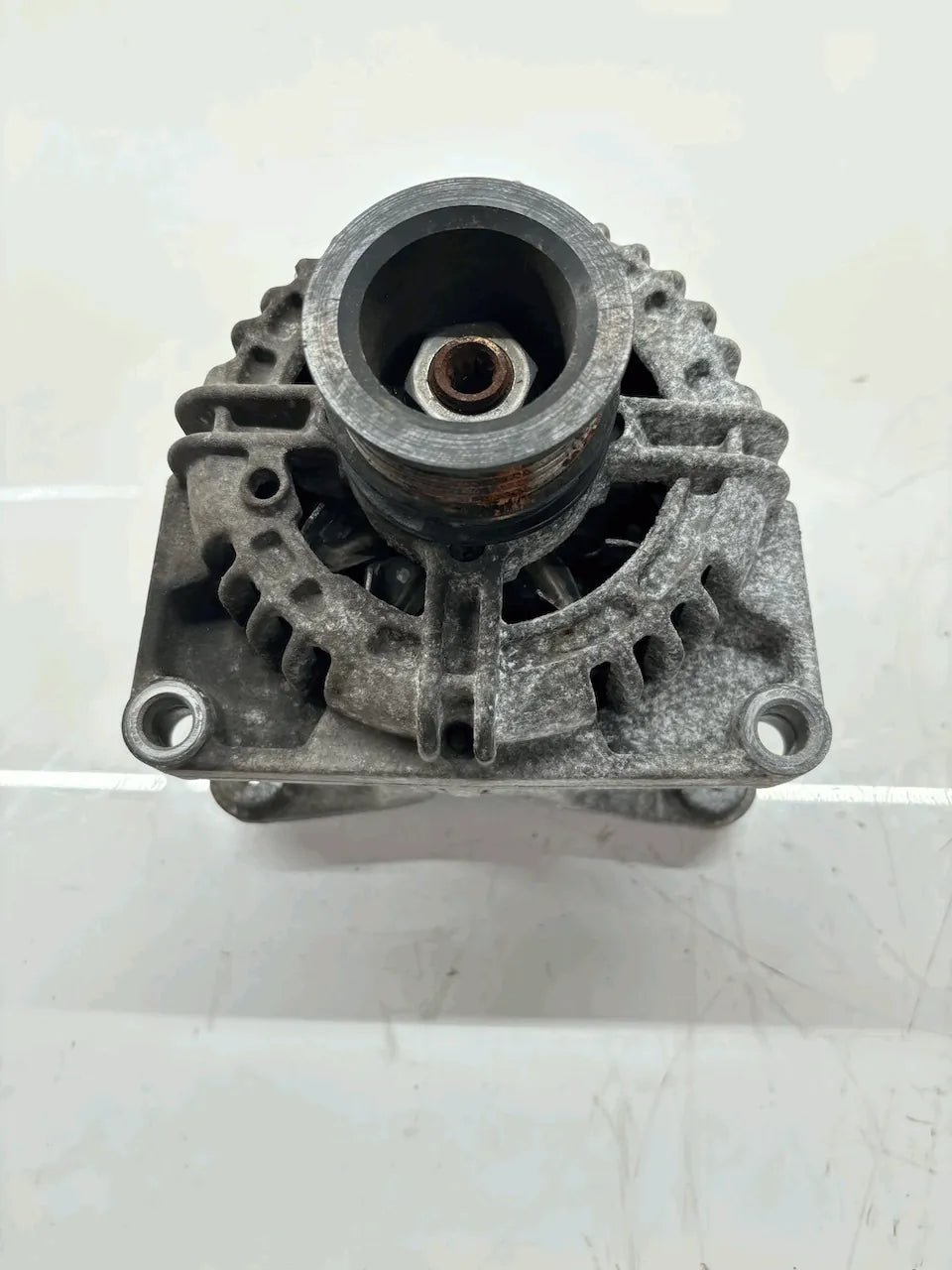 Alternador Opel 1,6 gasolina Z16XER LB4 13229984