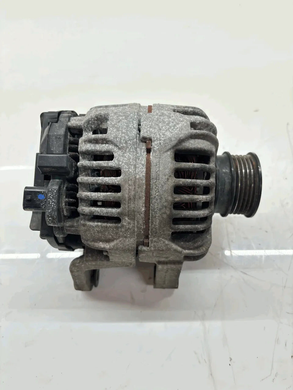 Alternador Opel 1,6 gasolina Z16XER LB4 13229984