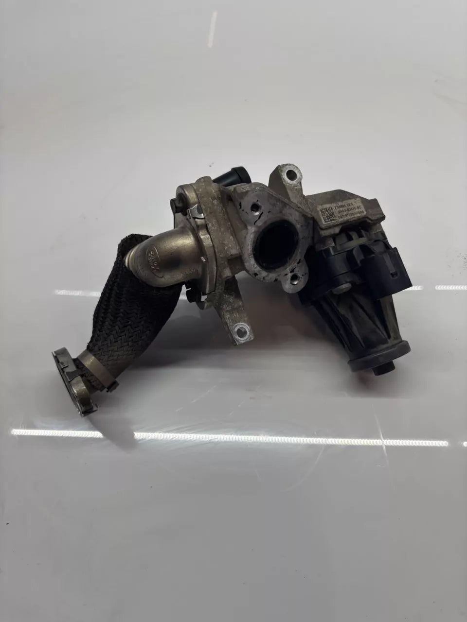 Válvula EGR Land Rover 2,0 D 4x4 204DTD AJ20D4 G4D3-9D475-BC