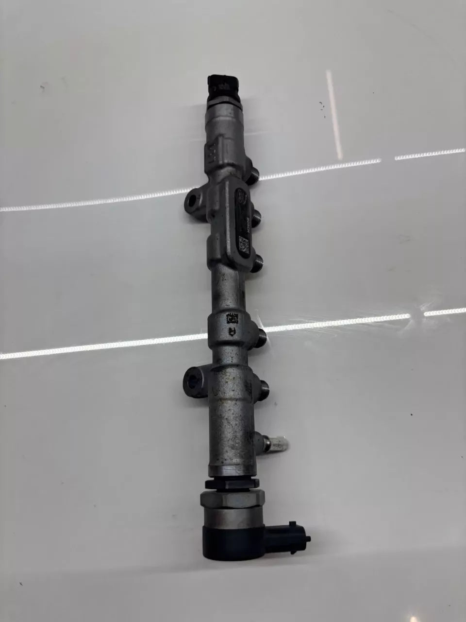 Rampa inyectora Land Rover 2,0 D 4x4 204DTD AJ20D4 G4D3-9D280-AA