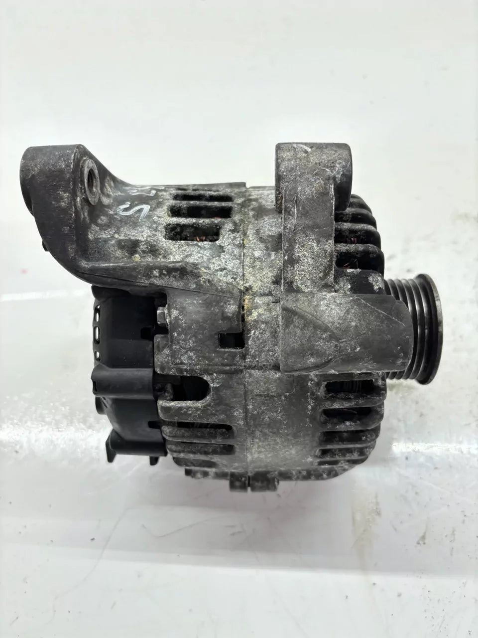 Alternador BMW 2,0 d 320d M47D20 M47 7799180