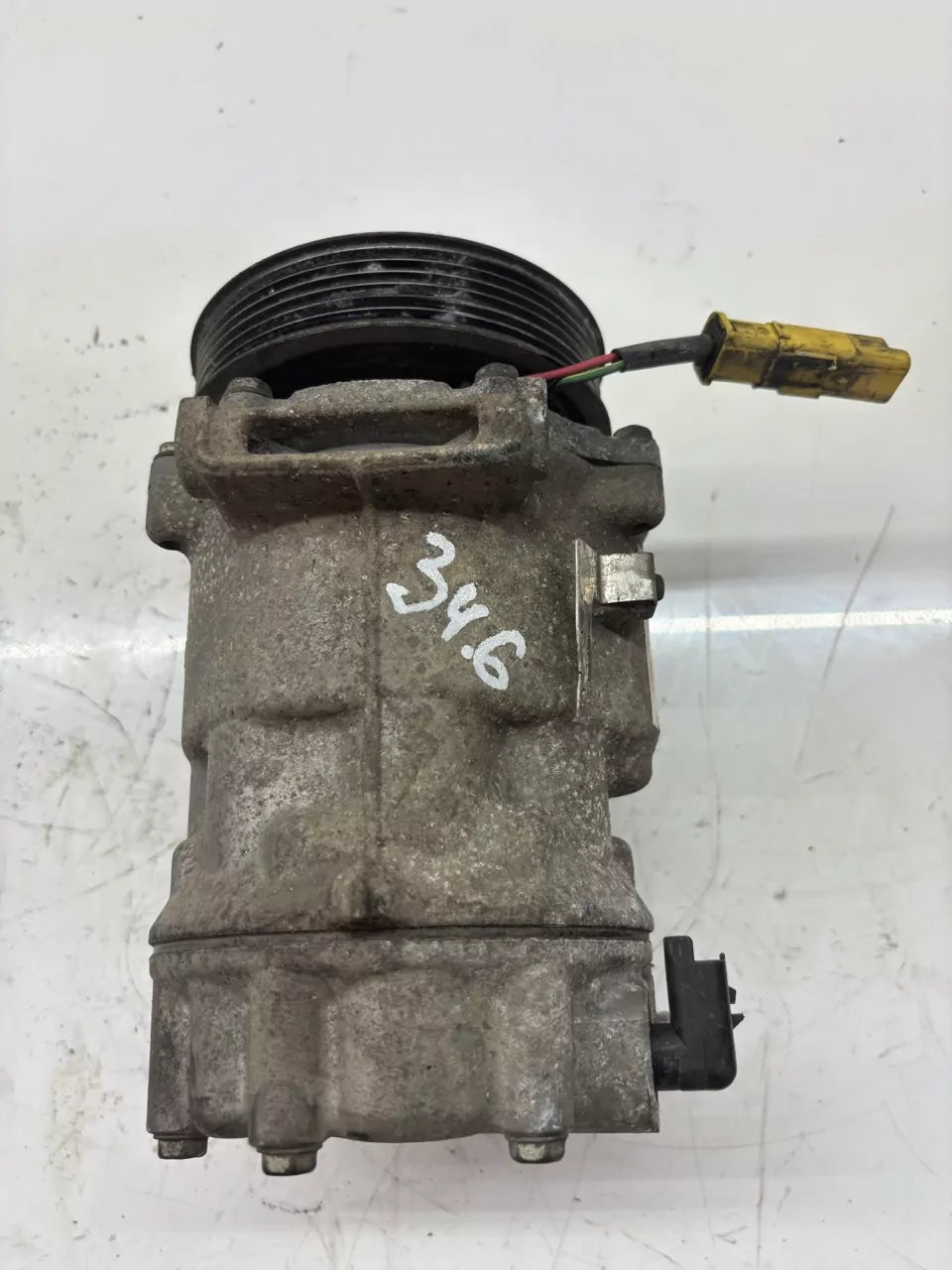 Compresor de aire acondicionado Peugeot 1,6 HDi DV6C 9HD 9800839580