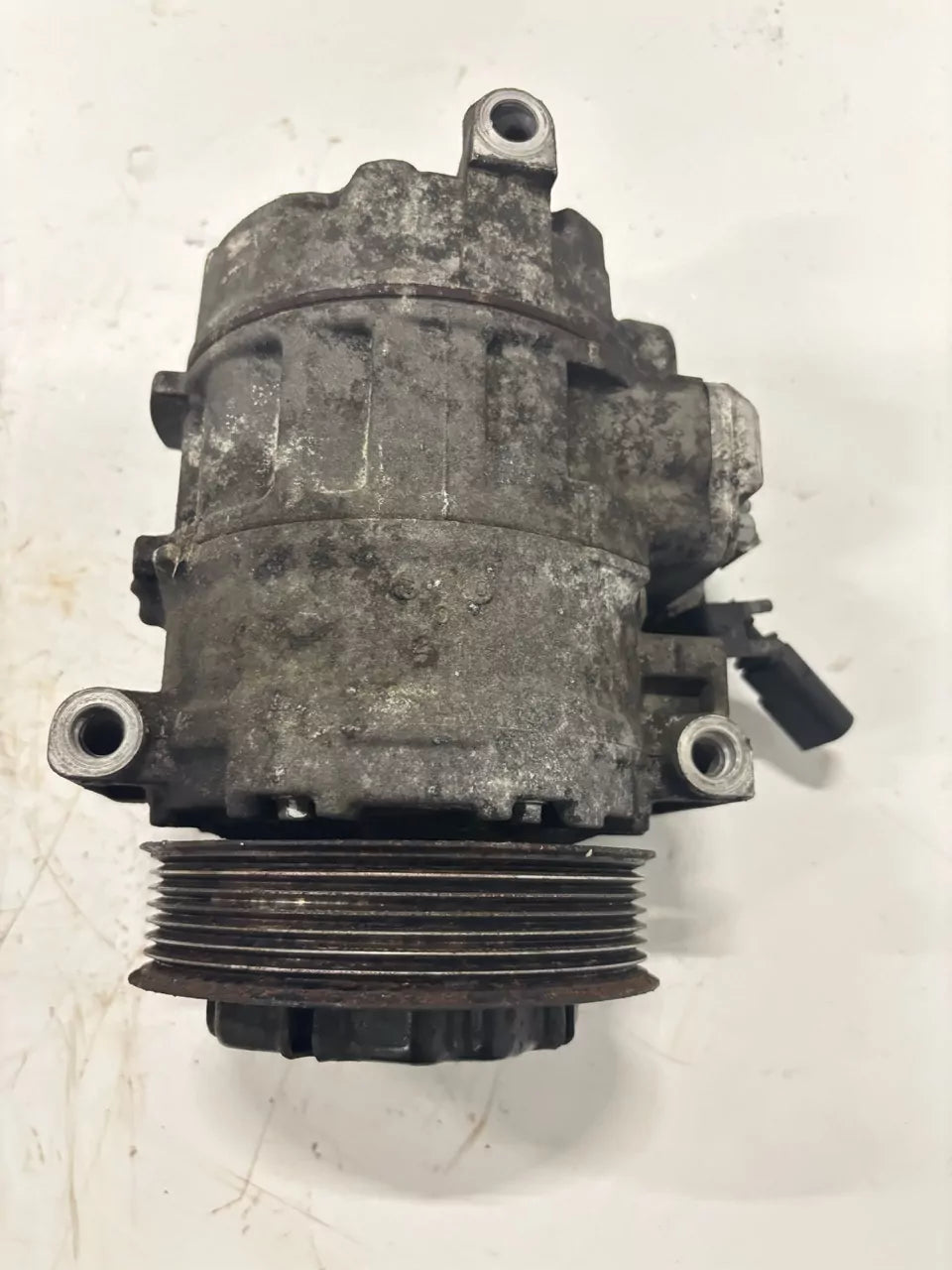 Compresor de aire acondicionado Porsche 4,5 V8 Turbo M48.50 48.50 4472209111