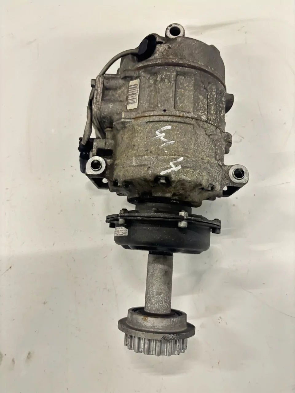 Compresor de aire acondicionado Volkswagen 5,0 V10 TDI AYH 7H0820805H