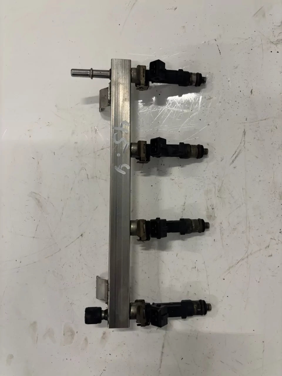 Rampa de inyectores Opel 1,2 gasolina A12XER JOB 55562258