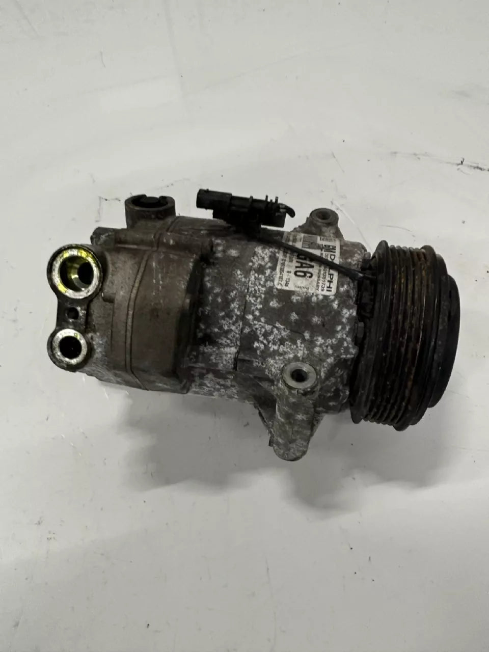 Compresor de aire acondicionado Opel 1,6 gasolina A16XER 95521421