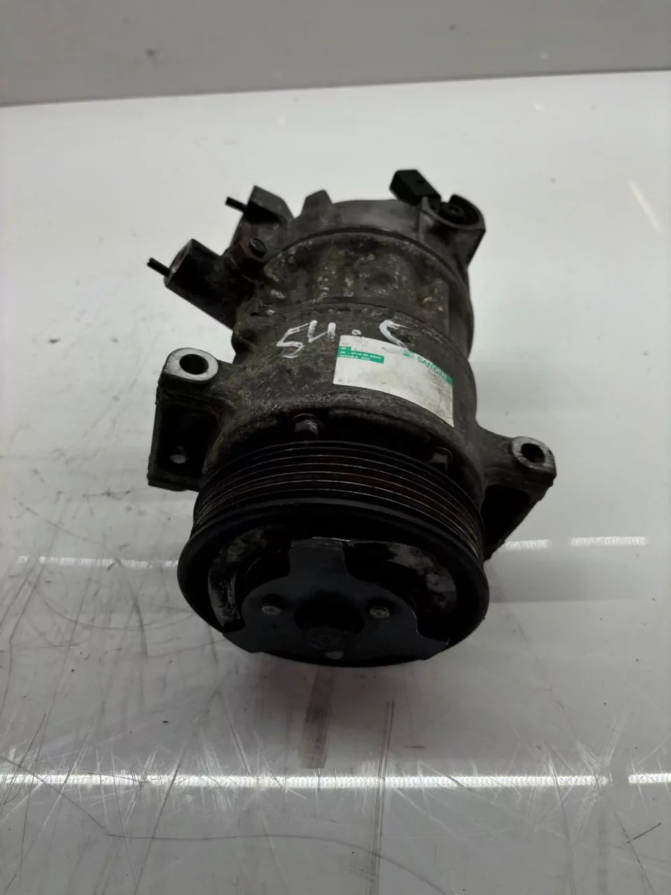 Compresor de aire acondicionado Volkswagen Audi 2,0 TDI CBAB CBA 5N0820803