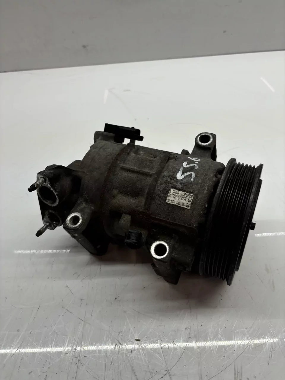 Compresor de aire acondicionado Citroen 1,6 HDi 9HP DV6D 9676862380