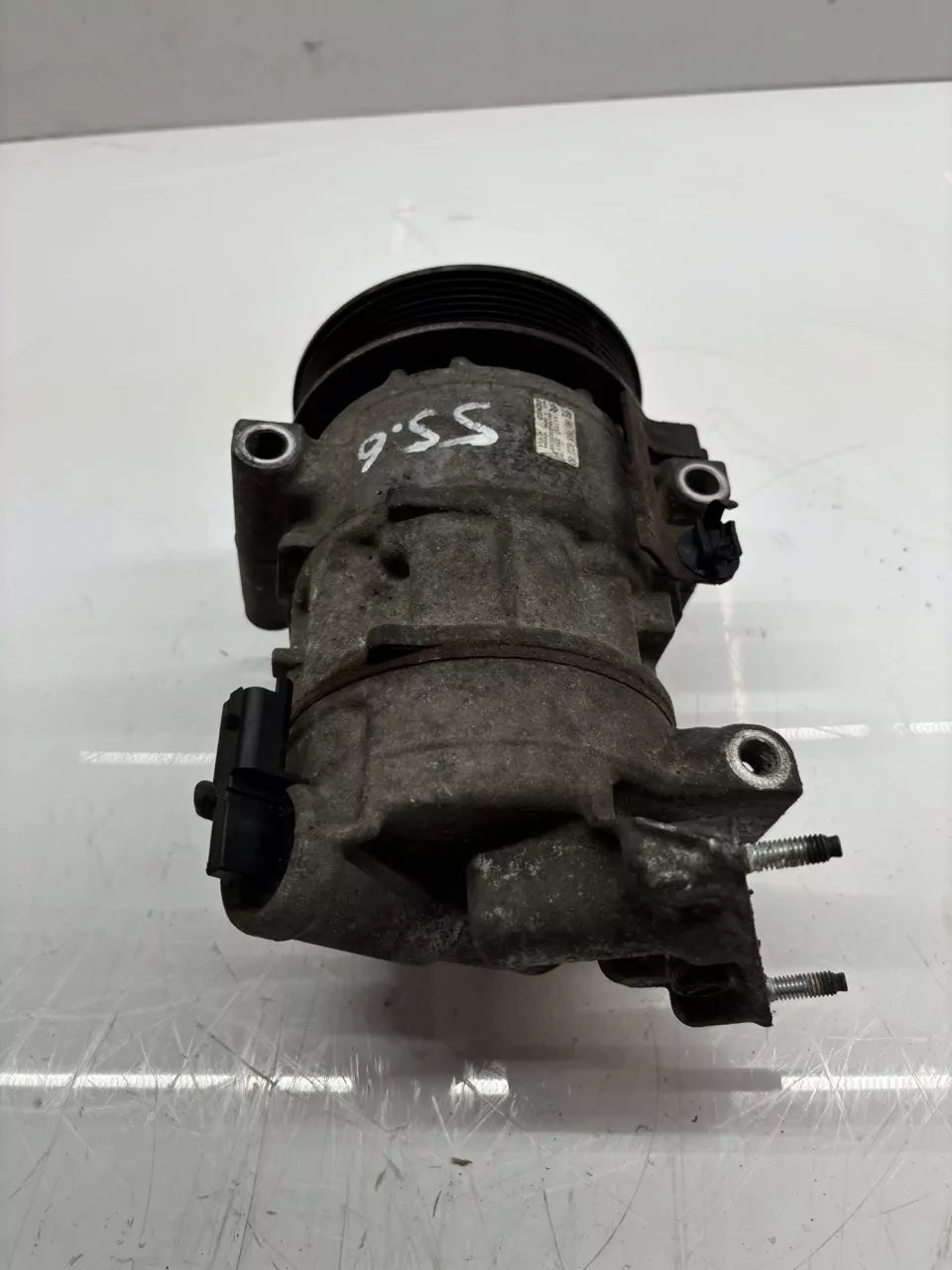 Compresor de aire acondicionado Citroen 1,6 HDi 9HP DV6D 9676862380