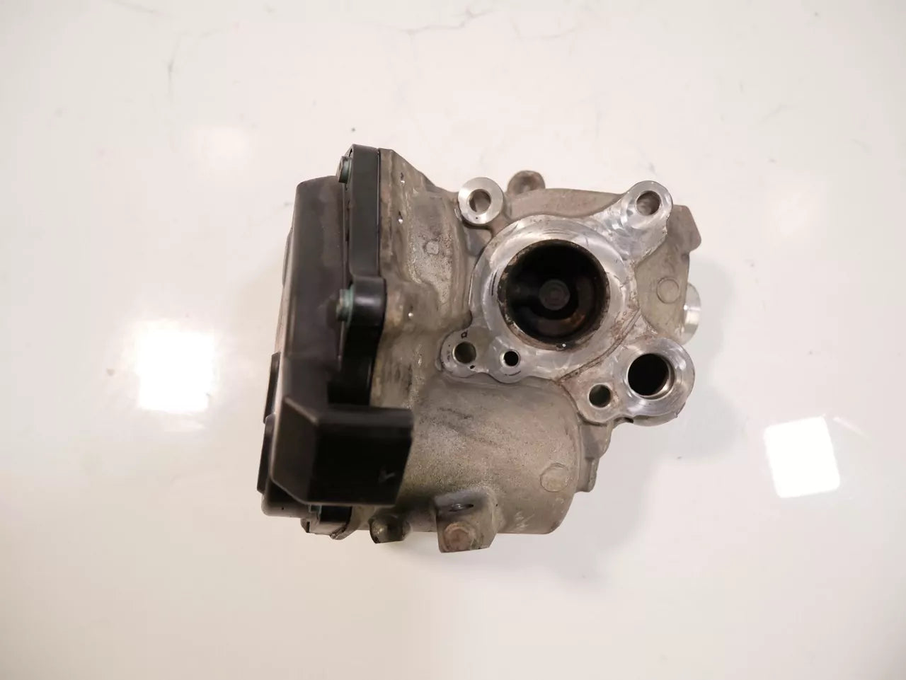 Válvula EGR Mercedes-Benz 2,2 OM651.921 651.921 OM651 A6511400660
