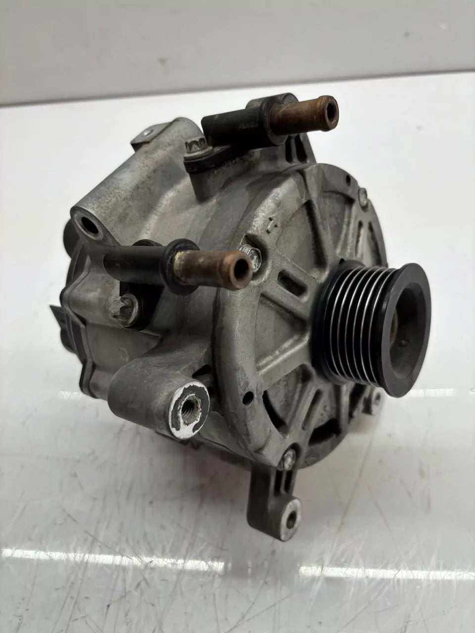Alternador Porsche 4,8 V8 gasolina M48.20 M48 94860302303