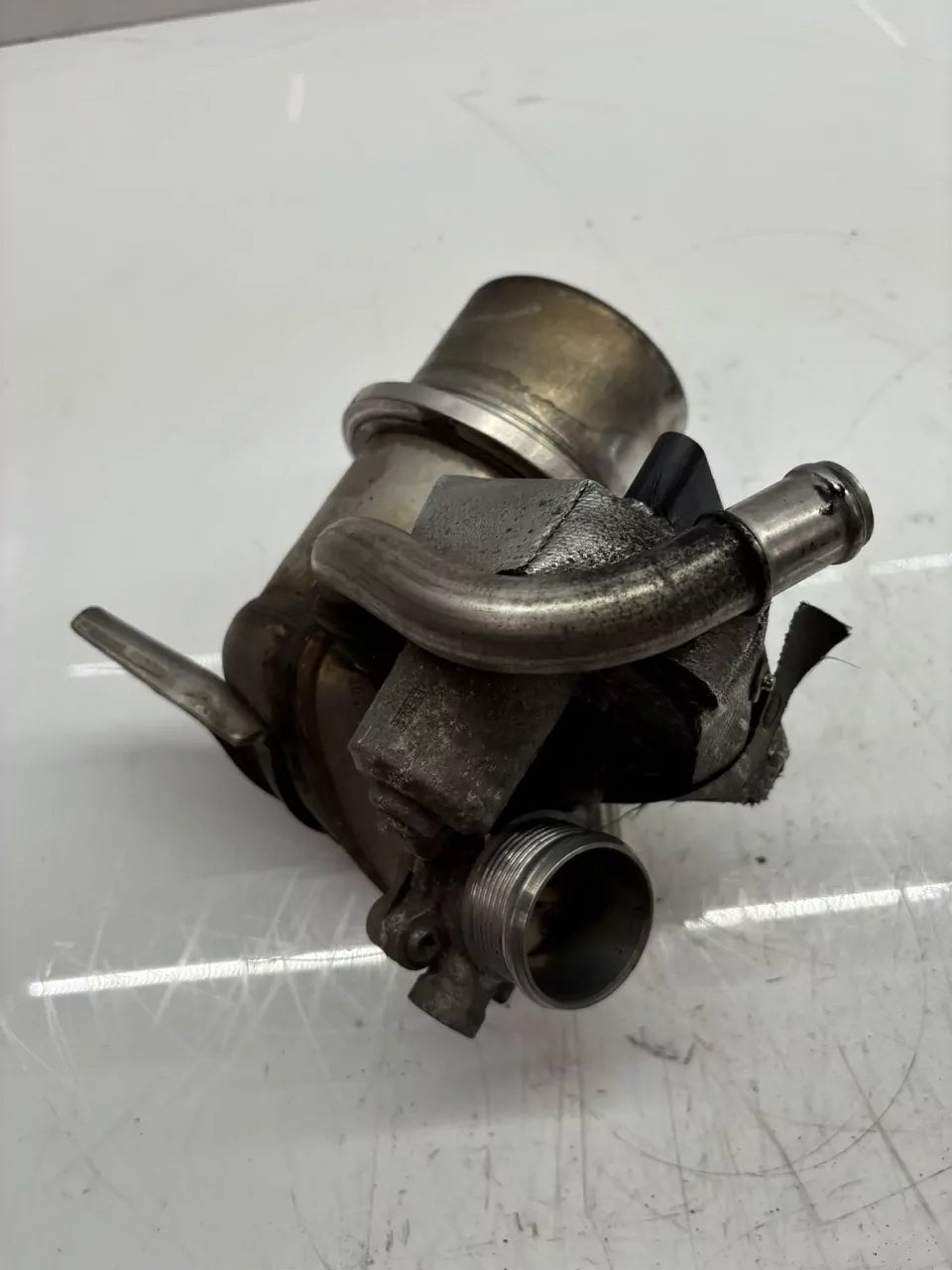 Refrigerador de gases escape Volkswagen Seat 2,0 TDI DLTA DLT 04L131512BR
