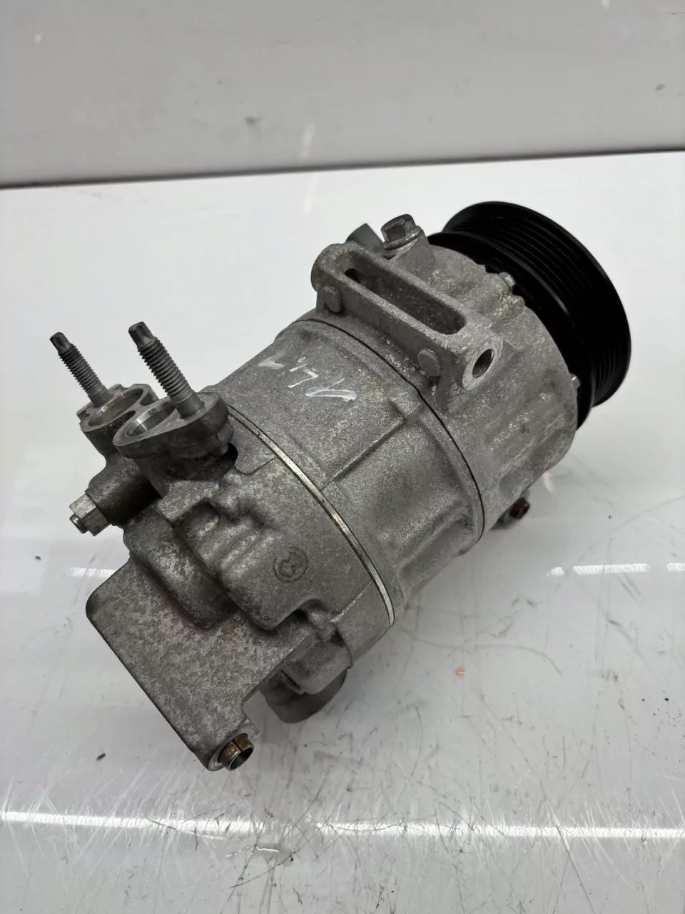Compresor de aire acondicionado Volkswagen Ford 3.0 TDI V6 BF2X JB3B-19D629-AB