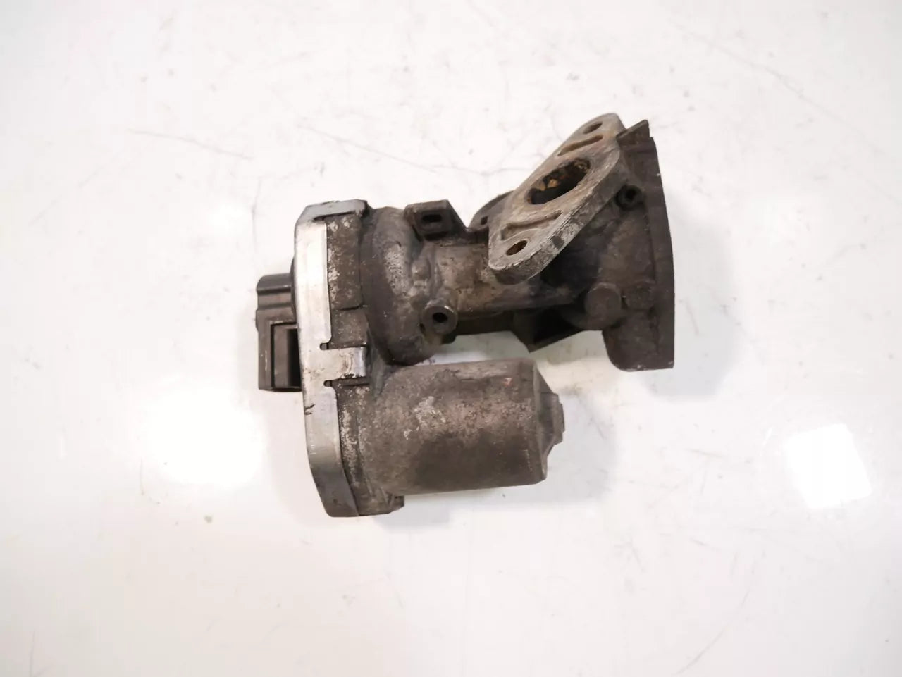 Válvula EGR Válvula de recirculación de gases de escape Ford 2.2 TDCI P8FA