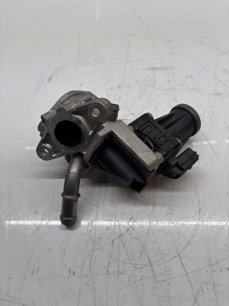 Válvula EGR Válvula de recirculación de gases de escape Ford 3.2 TDCI SA2S FB3Q-9D475-AC