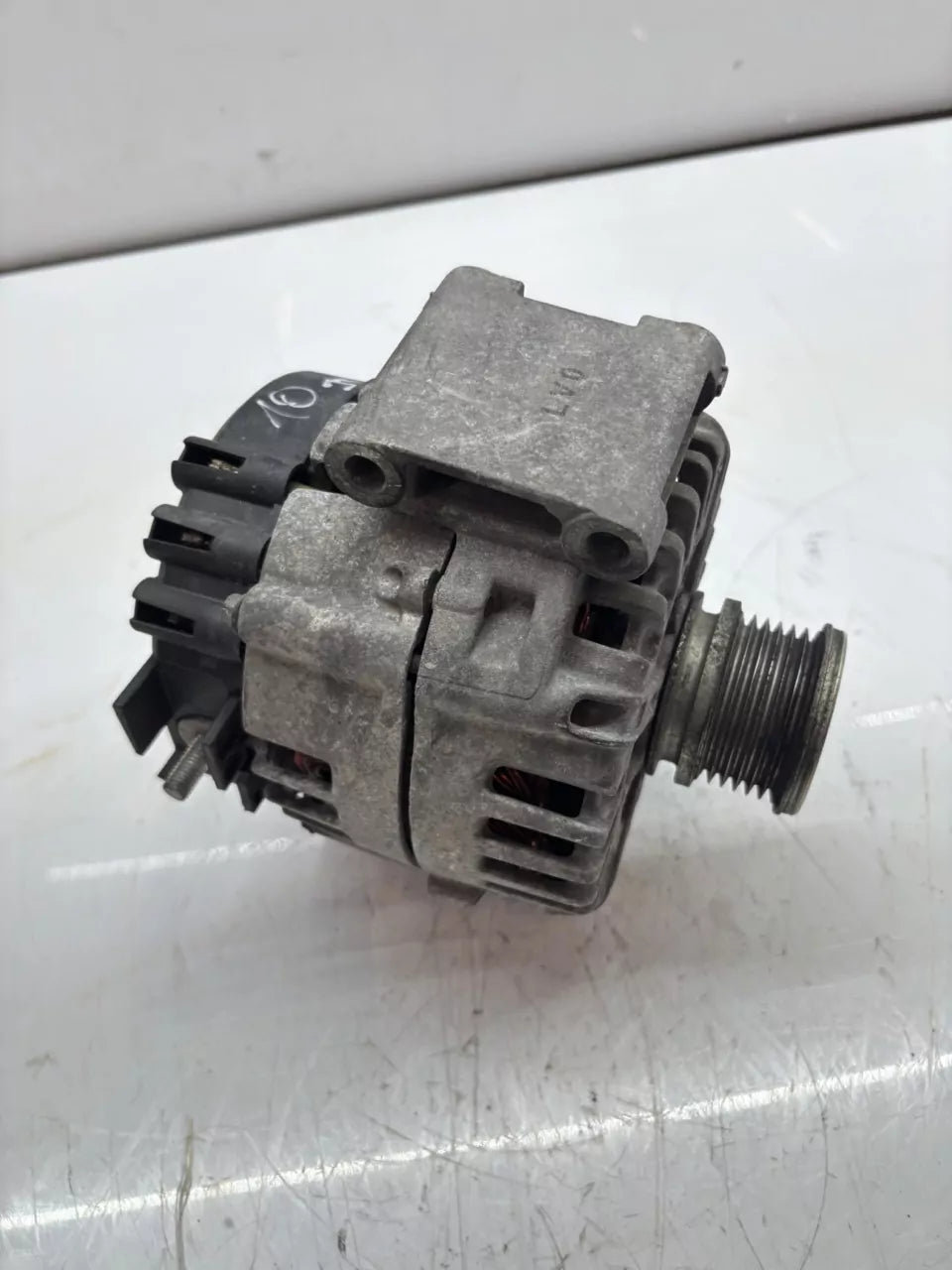 Alternador Mercedes-Benz 2.2 CDI OM651.924 651.924 OM651 A0009067702
