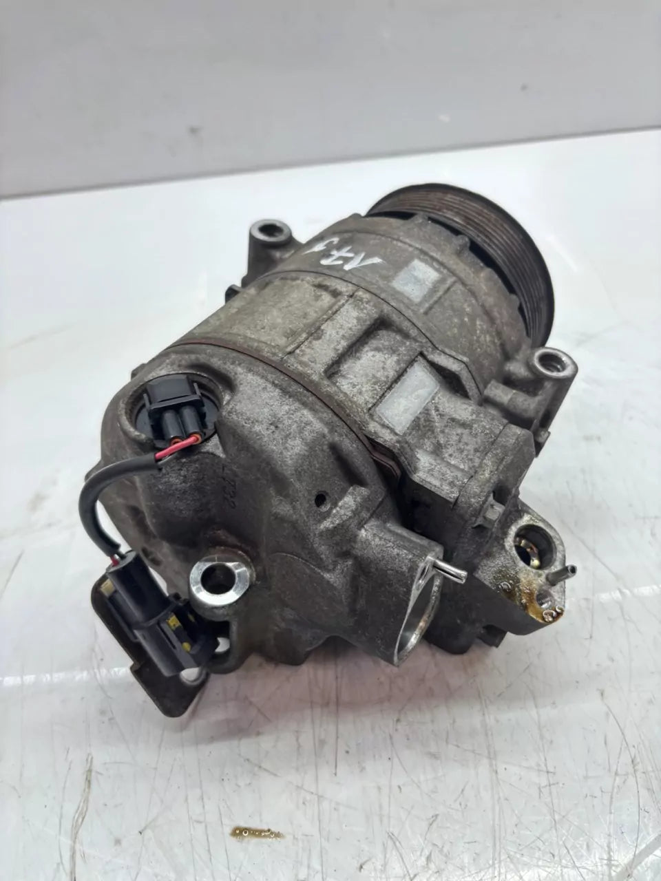 Compresor de aire acondicionado Land Rover 2.7 D V6 276DT AJD JPB000183 4H2Q-19D629-AA