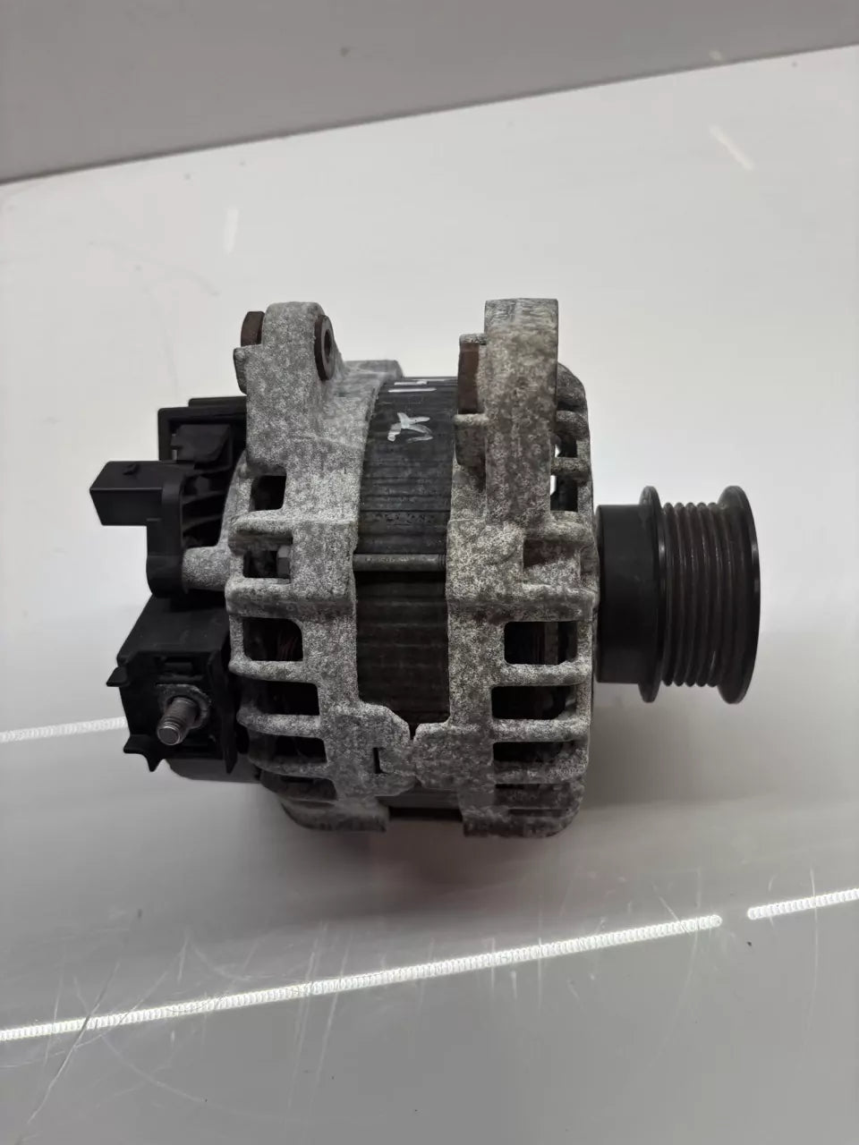 Alternador Volvo XC60 156 246 2.0 D4204T14 30659580