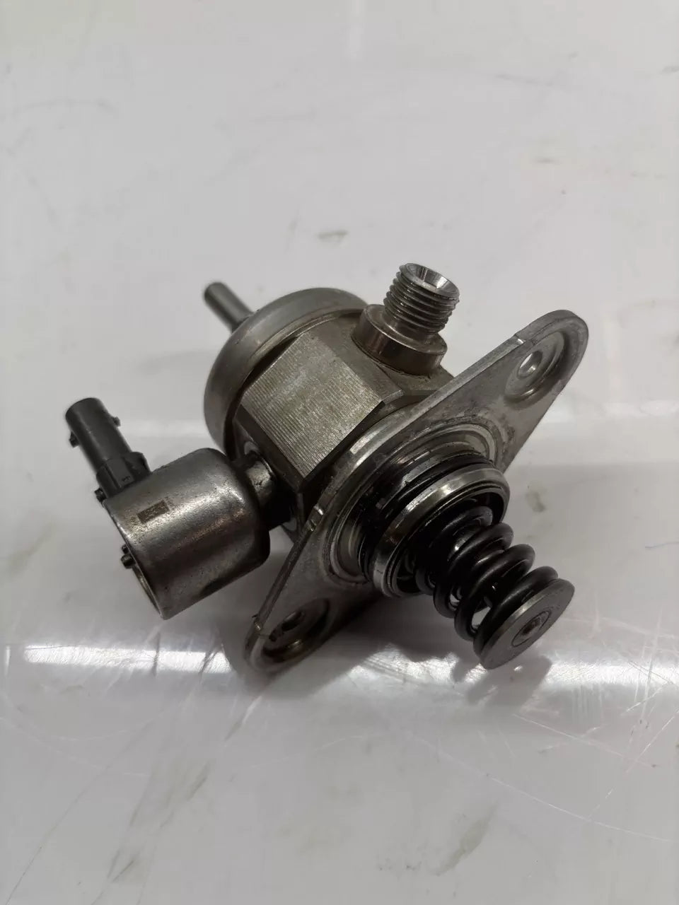 Bomba de combustible Mini Copper R56 R57 R58 R59 1.6 Gasolina N18B16C N18 7630644