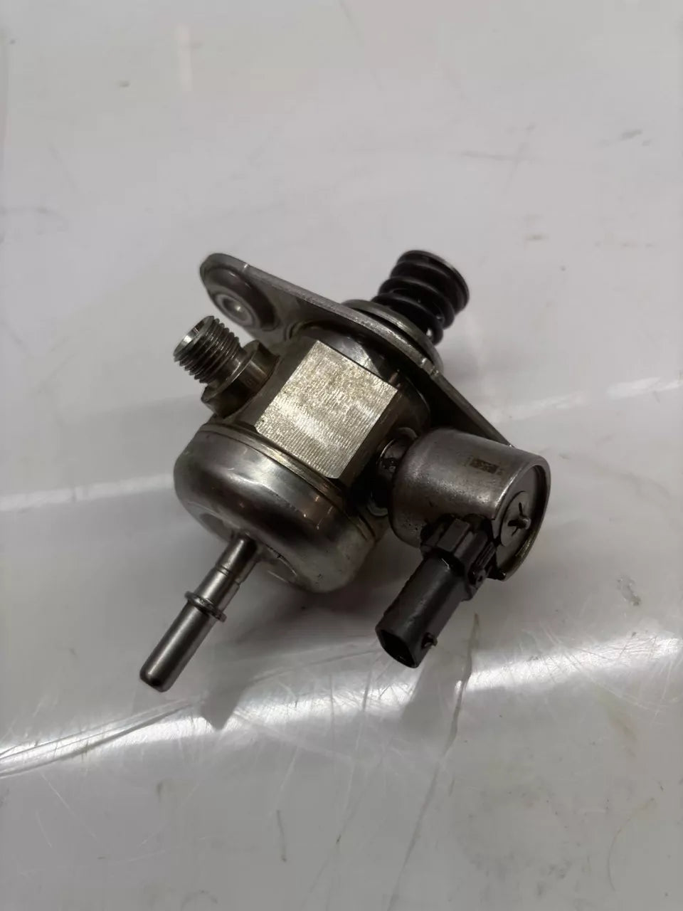 Bomba de combustible Mini Copper R56 R57 R58 R59 1.6 Gasolina N18B16C N18 7630644
