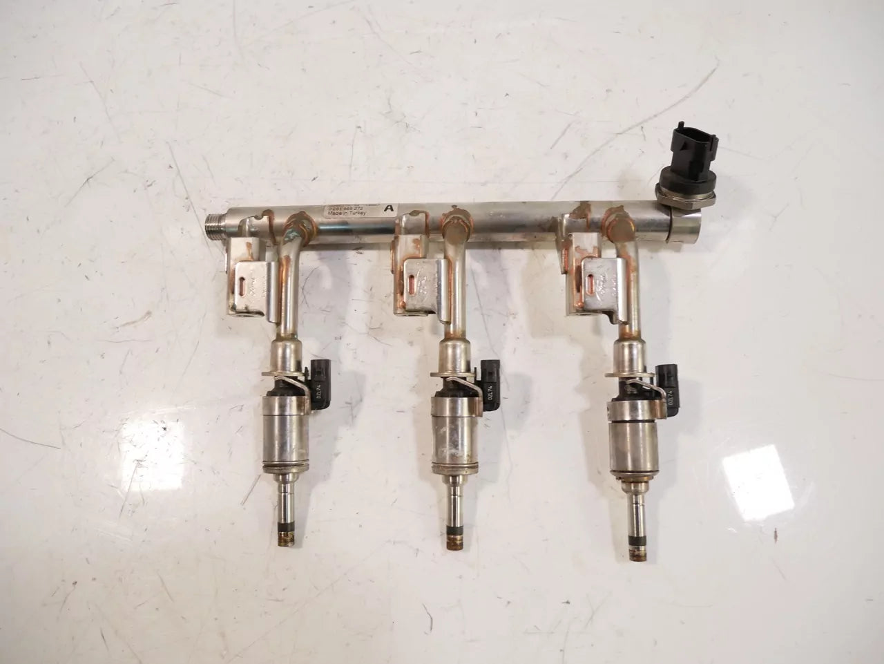 Barra de inyectores Ford Fiesta 1.0 EcoBoost SFJN J1BG-9H487-AA